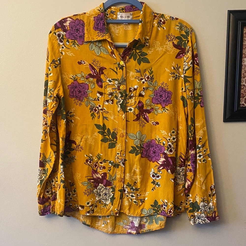 Bailey & Chloe Floral Yellow Button-Up Shirt